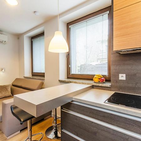 Lupoapartments Kosynierow Klimatyzacja Dostep Na Kod Lodź Bagian luar foto